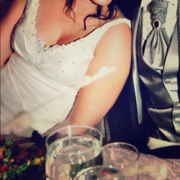 Wedding Dress - Picture 1 of 4